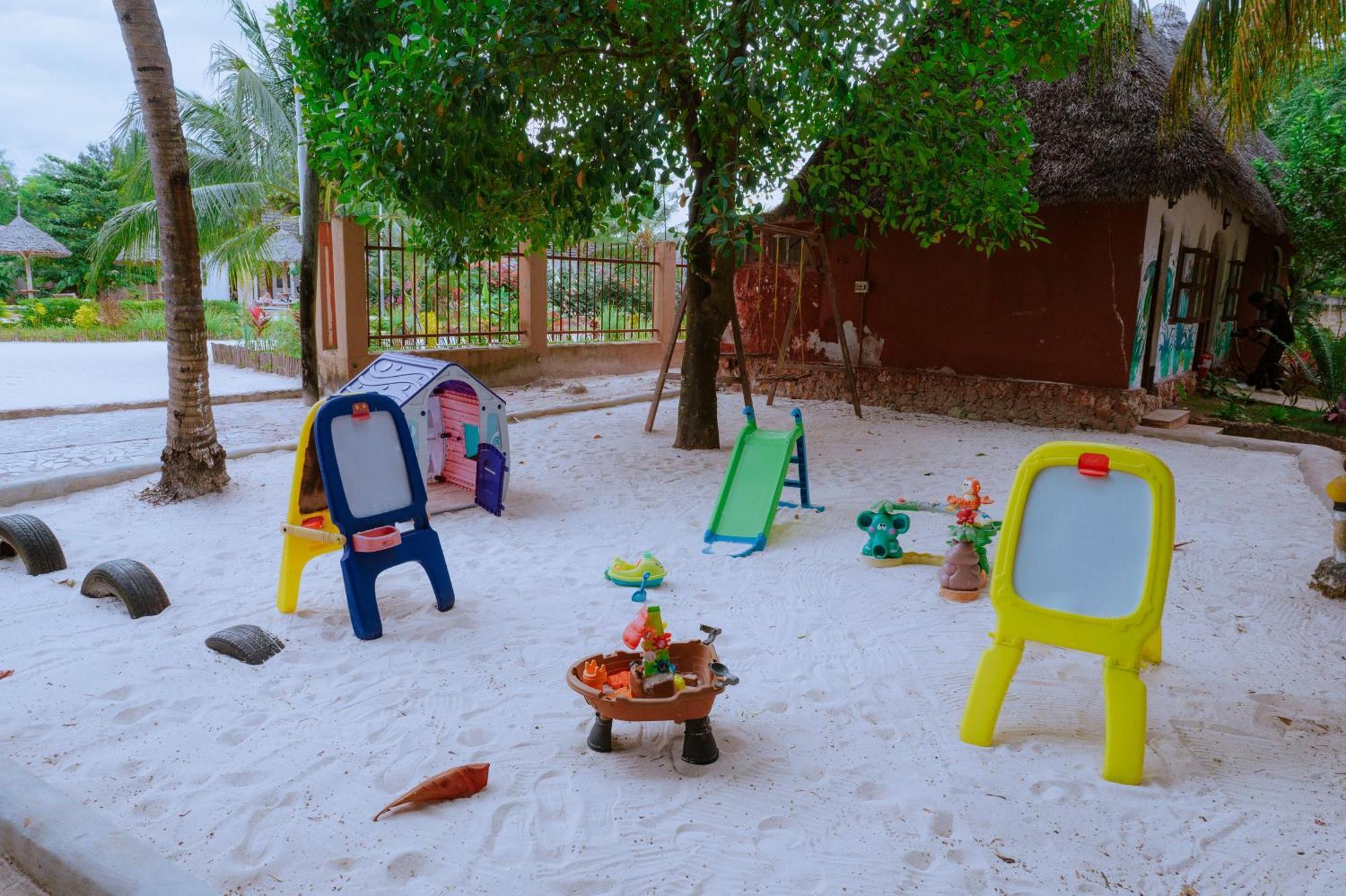 פוואני מצ'אנגני Mambo Ocean Resort מראה חיצוני תמונה