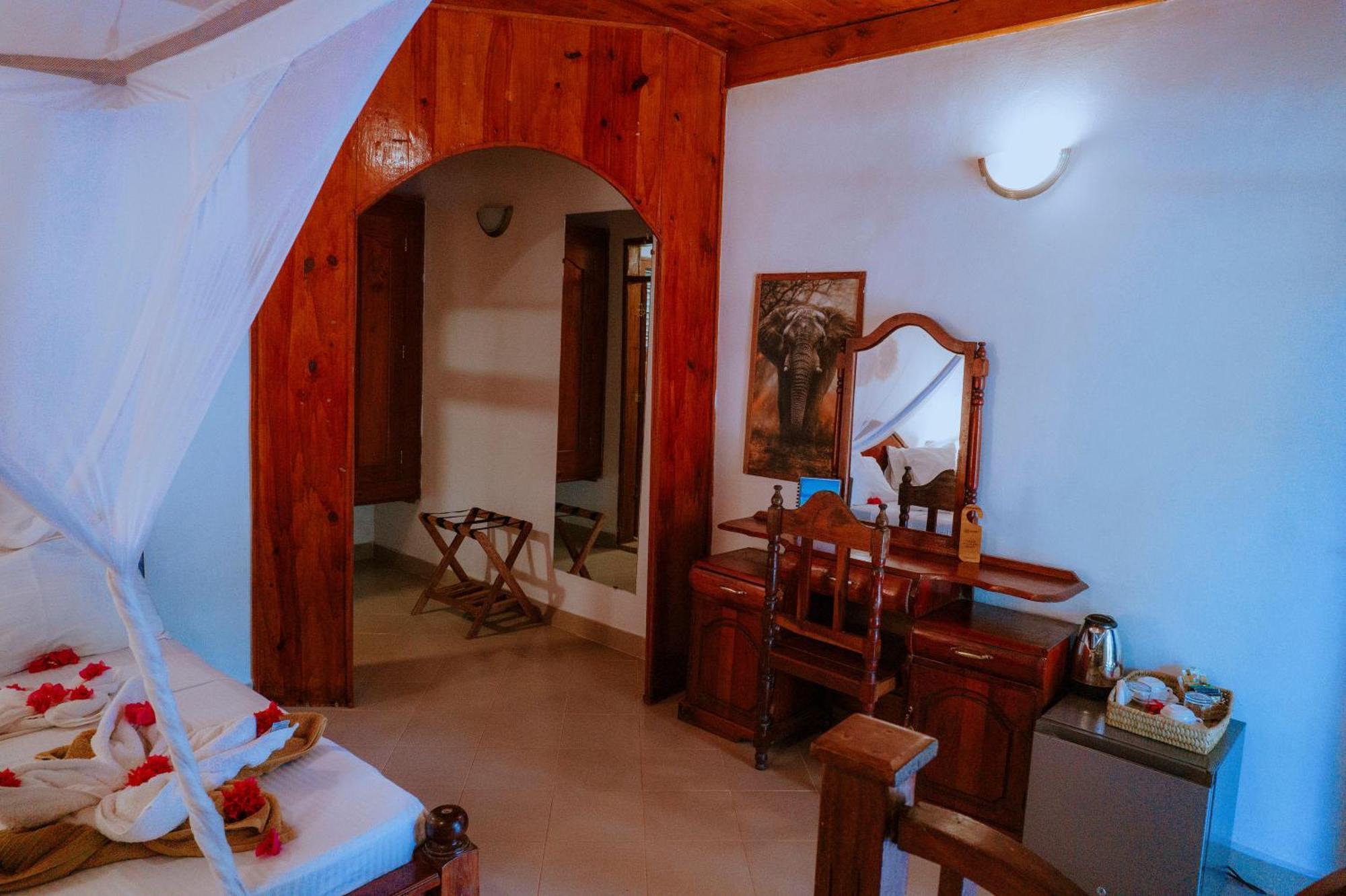 פוואני מצ'אנגני Mambo Ocean Resort מראה חיצוני תמונה