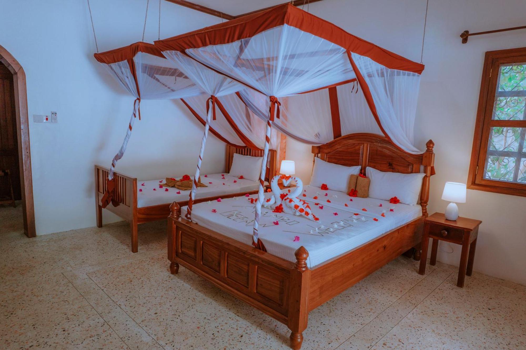פוואני מצ'אנגני Mambo Ocean Resort מראה חיצוני תמונה