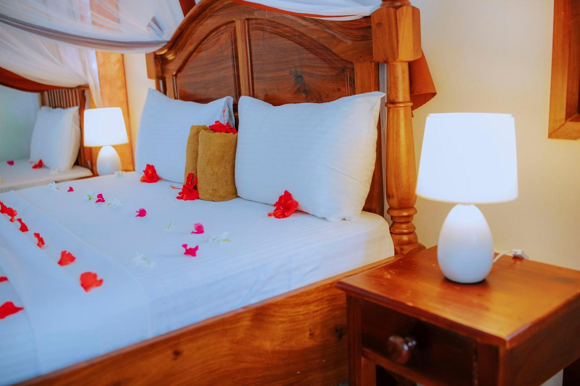 פוואני מצ'אנגני Mambo Ocean Resort מראה חיצוני תמונה