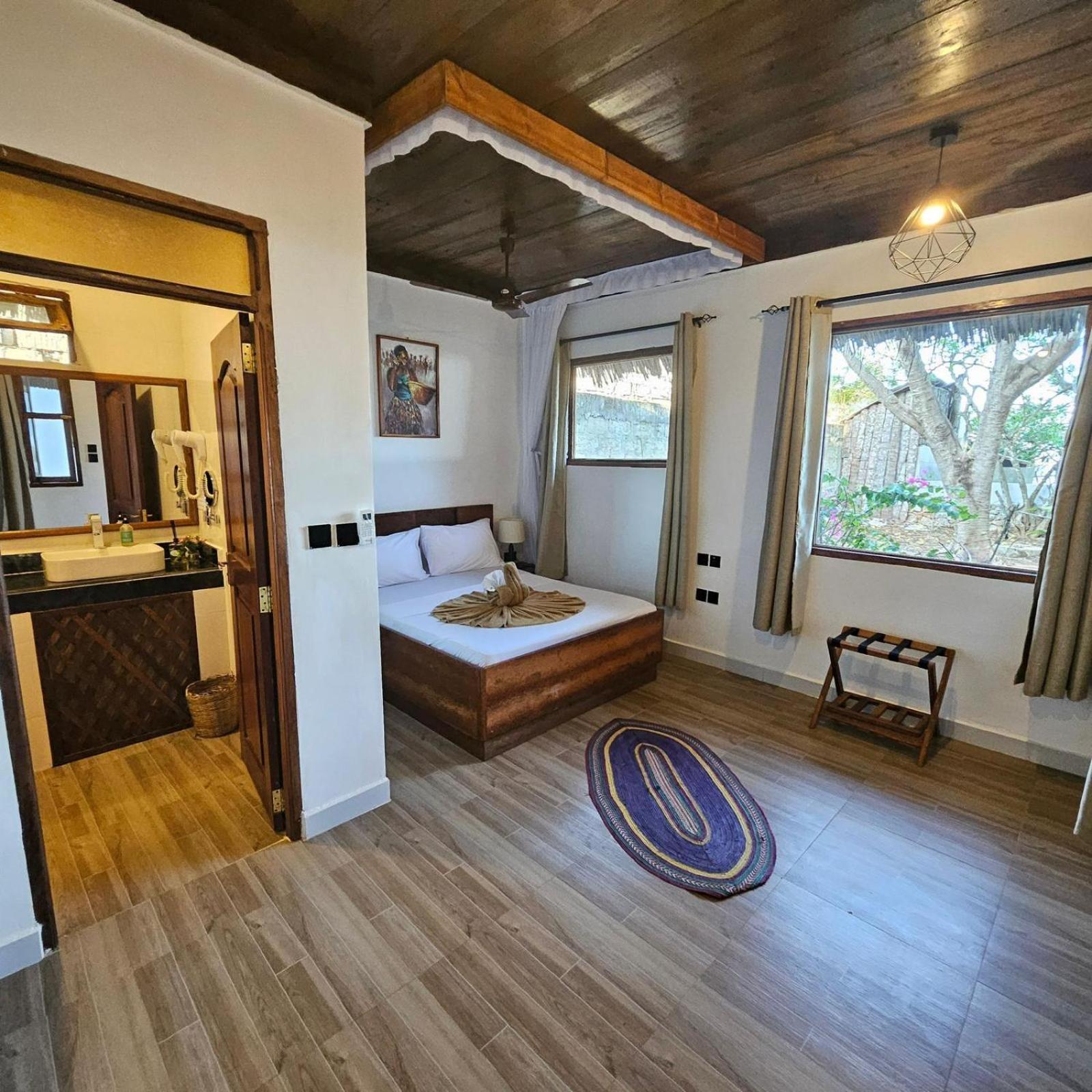 פוואני מצ'אנגני Mambo Ocean Resort מראה חיצוני תמונה